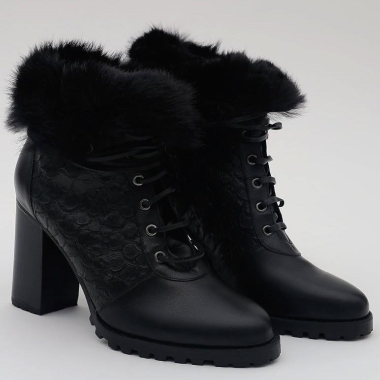 Women's handmae black boots